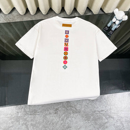 Camiseta con bordado de dopamina