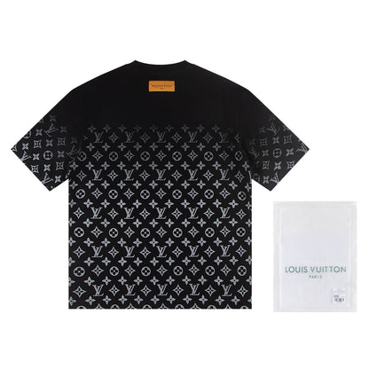 Camiseta con estampado completo