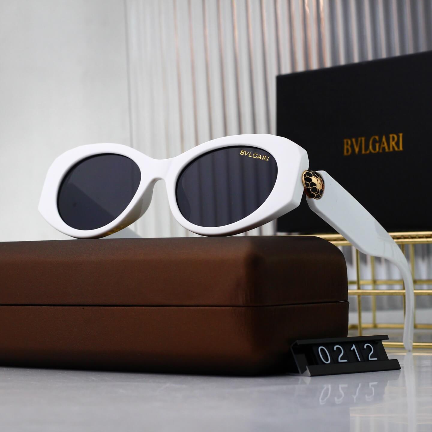 Lunettes de soleil œil de chat chics et rétro à motif serpent
