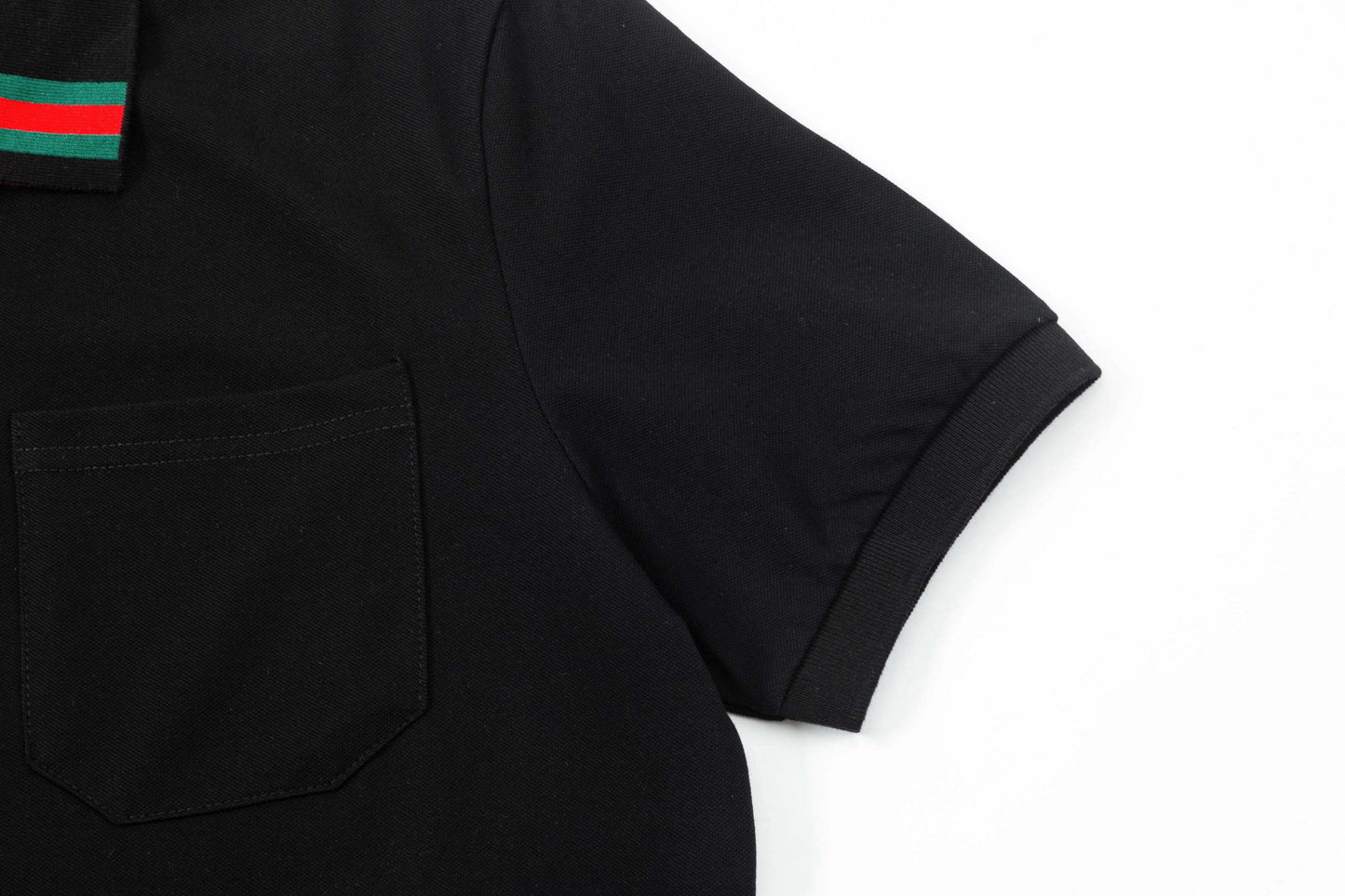 Camisa polo de rayas anudadas