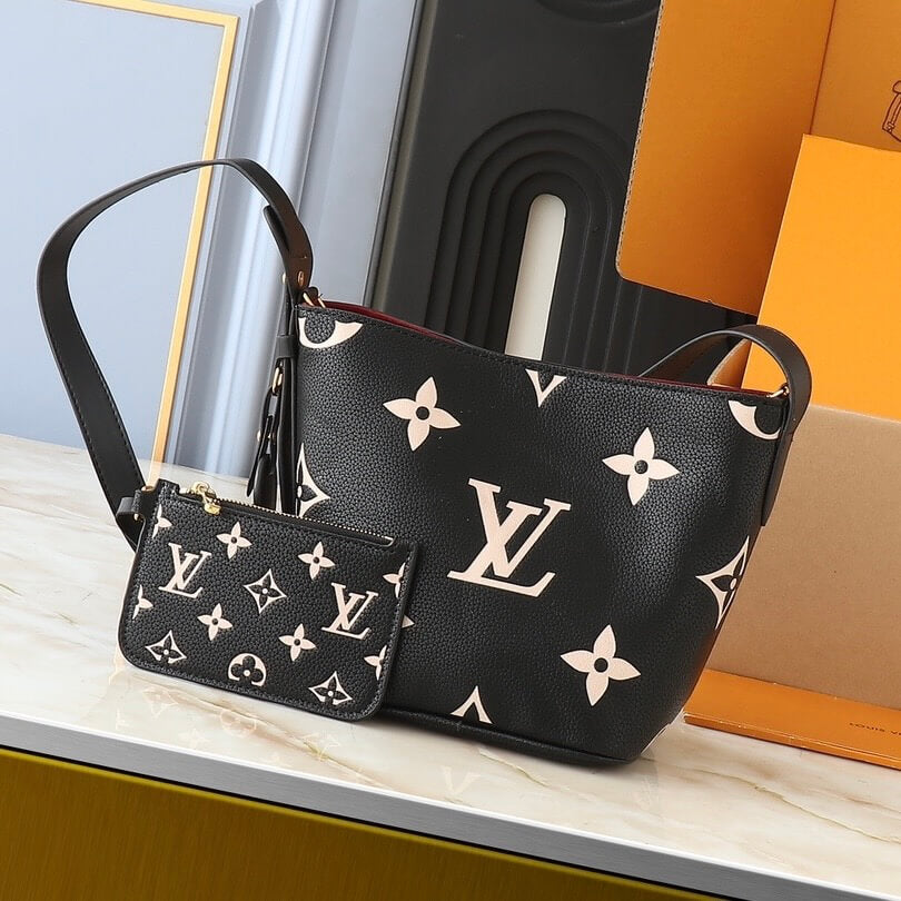 Sac à bandoulière ou à bandoulière avec cadenas de style classique et élégant