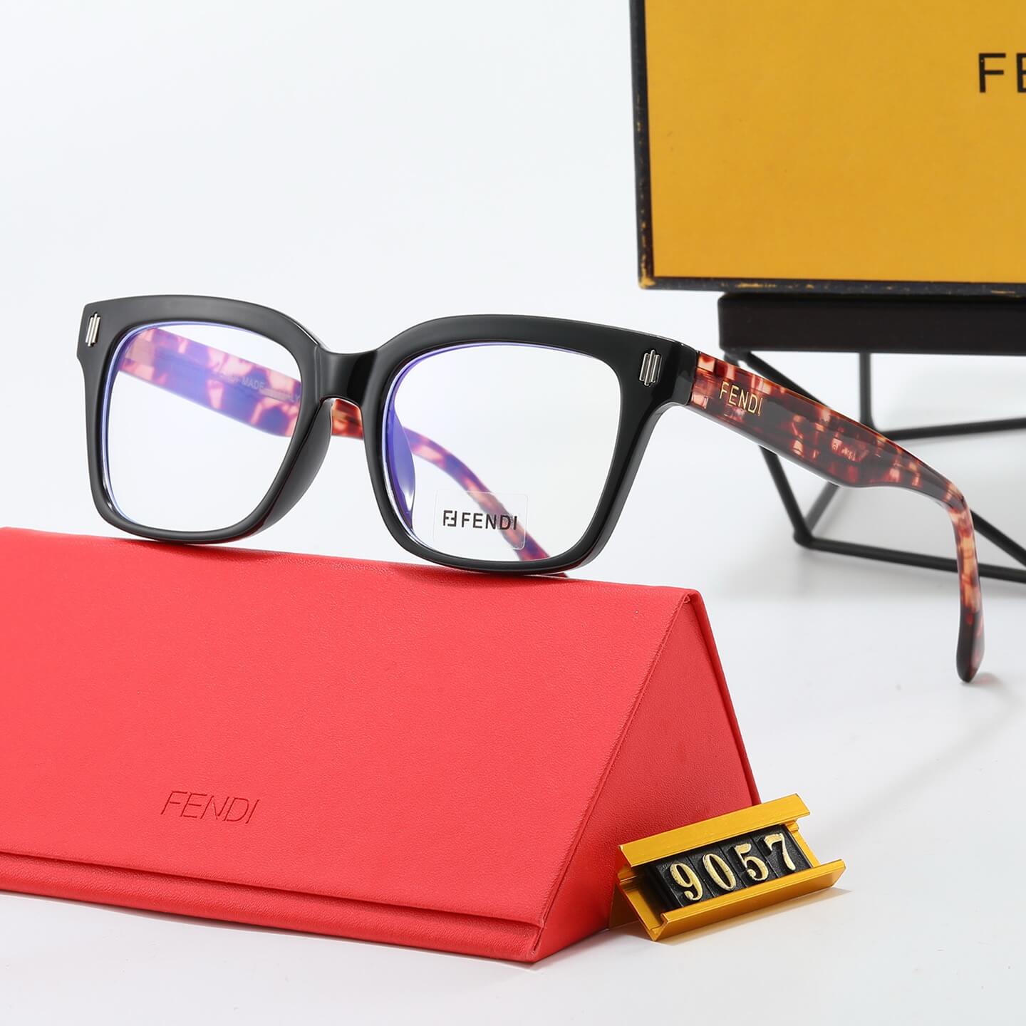 Lunettes unies à monture carrée tendance