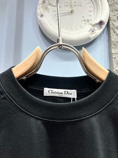 Camiseta con letras de espuma
