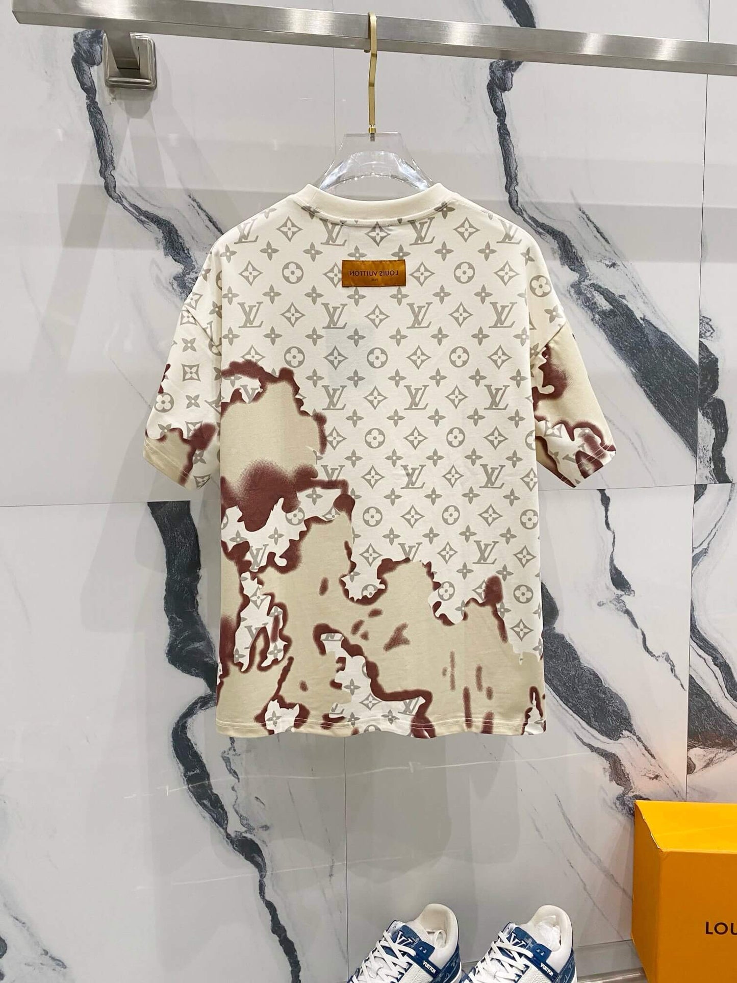 T-shirt imprimé complet