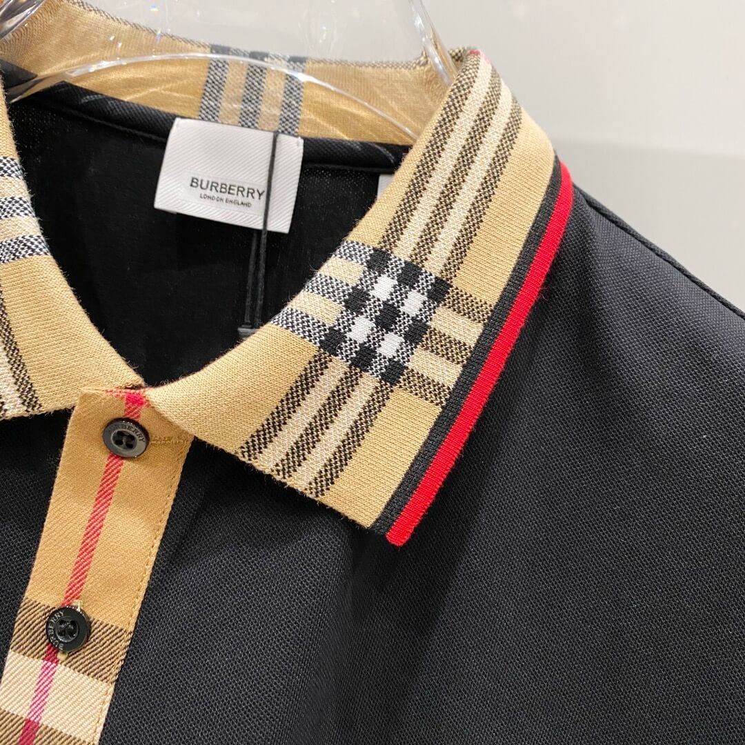 Camiseta polo con cuello a cuadros