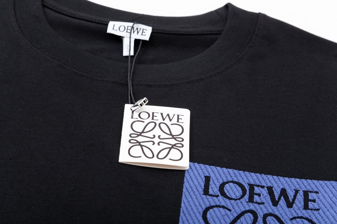 Camiseta con bordado de bolsillo