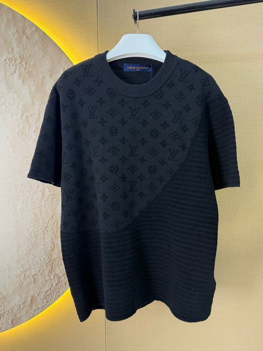 Camiseta flocada de desfile de moda