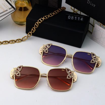 Gafas de sol de mariposa de metal de pasarela