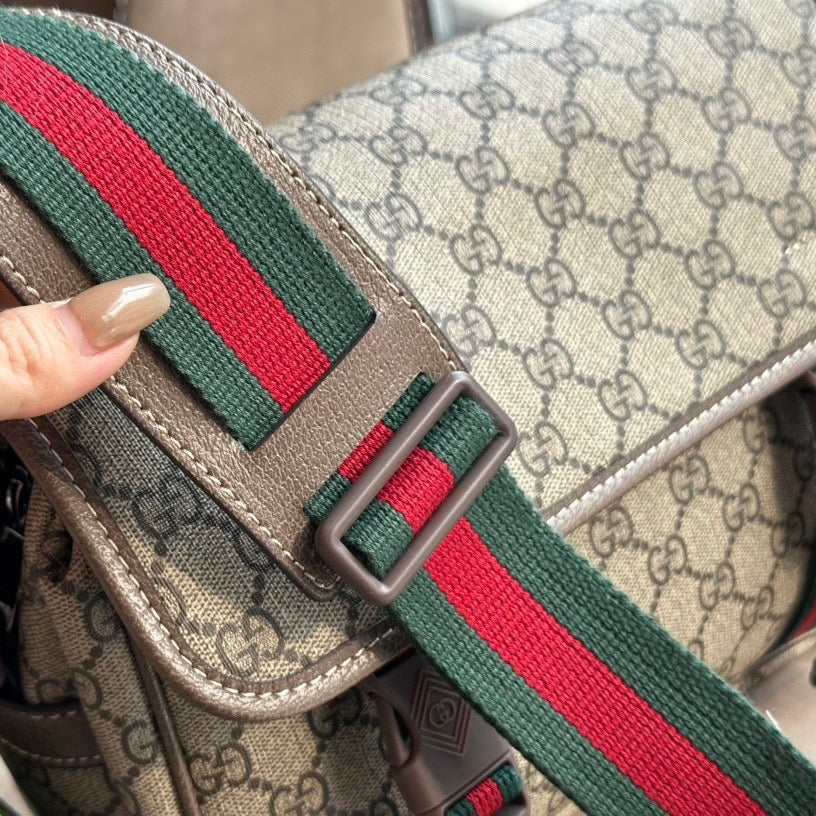 Sac à rabat à double boucle