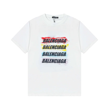 Camiseta con estampado de colores