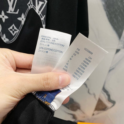 T-shirt à motif de rendu