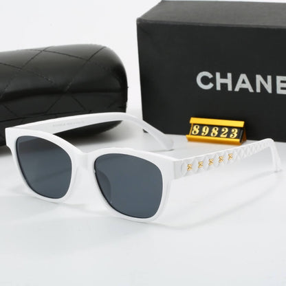 Gafas de sol con patillas y diseño de diamantes de estilo elegante