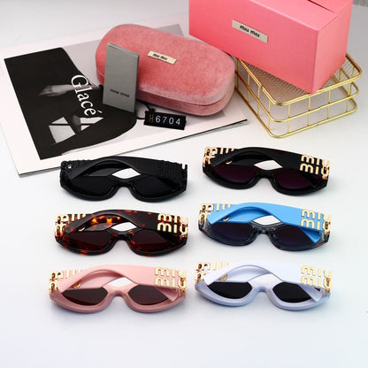 Gafas de sol retro con patillas huecas