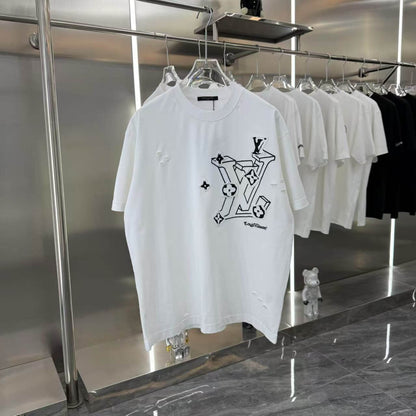 Bordado en camiseta de cuero