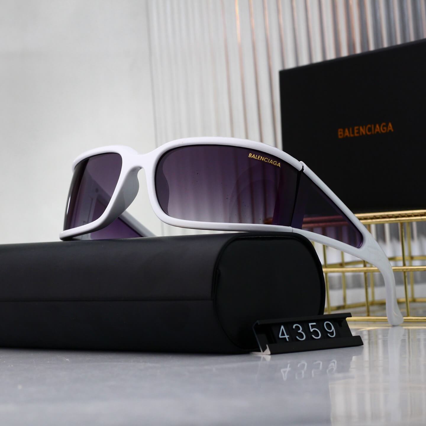 Gafas de sol curvas futuristas de montura completa