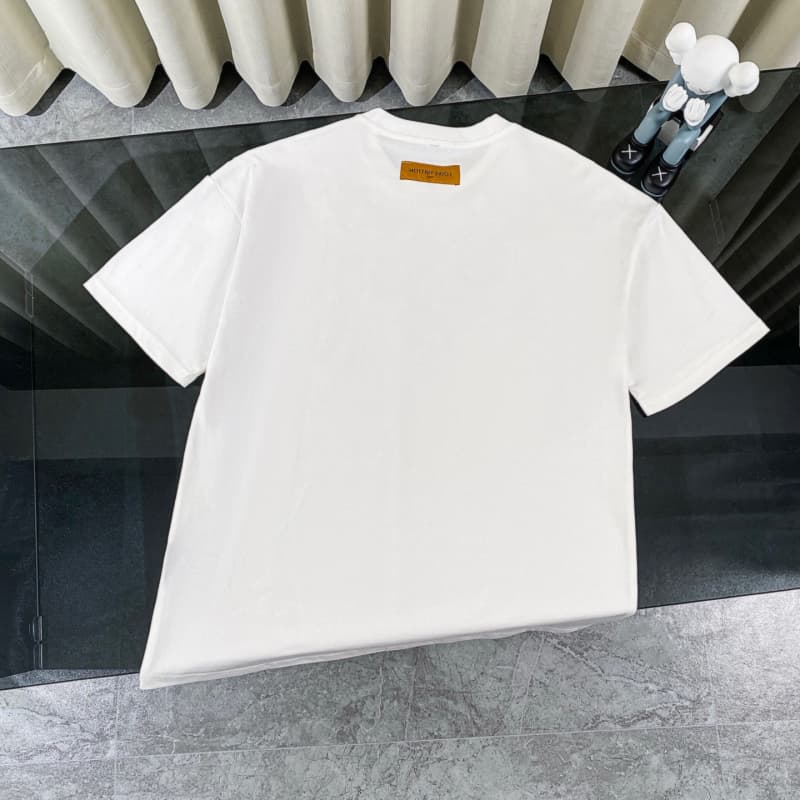 Nueva camiseta Cloud Patchwork 2025