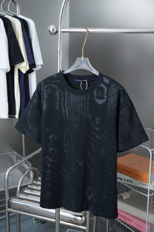 Camiseta con estampado abullonado y textura ondulada
