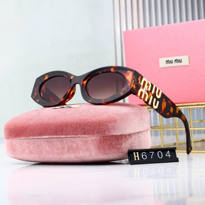 Gafas de sol retro con patillas huecas