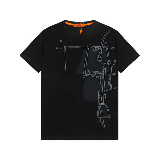 Camiseta con estampado de herramientas