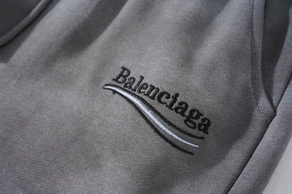 Pantalones cortos de mezclilla lavados nuevos