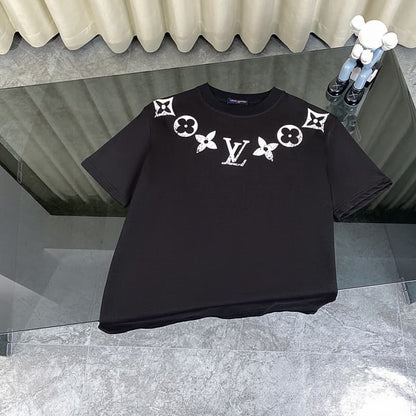 Camiseta con collar clásico