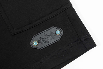 Pantalones cortos con detalle de hebilla turquesa