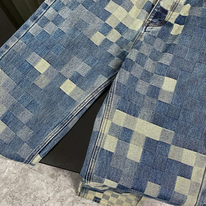 Jeans à carreaux très populaires