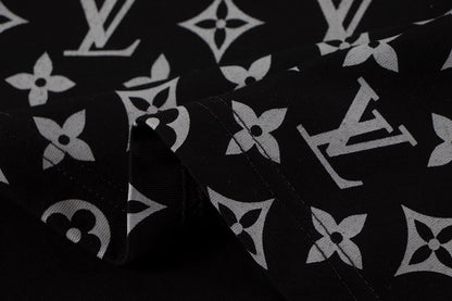 Camiseta con estampado completo