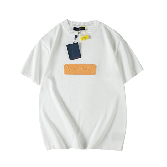 Camiseta con estampado en relieve
