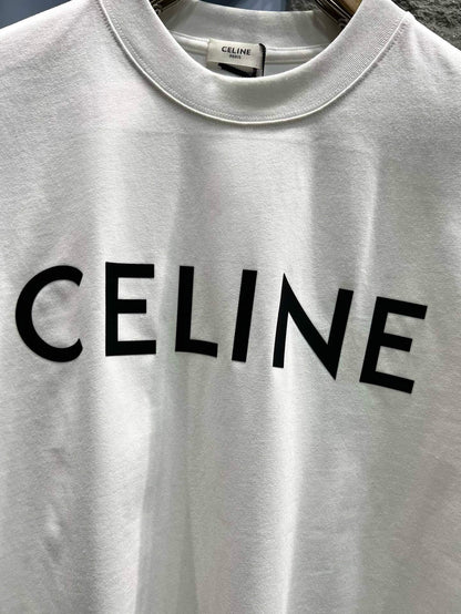 Camiseta con estampado de letras clásicas