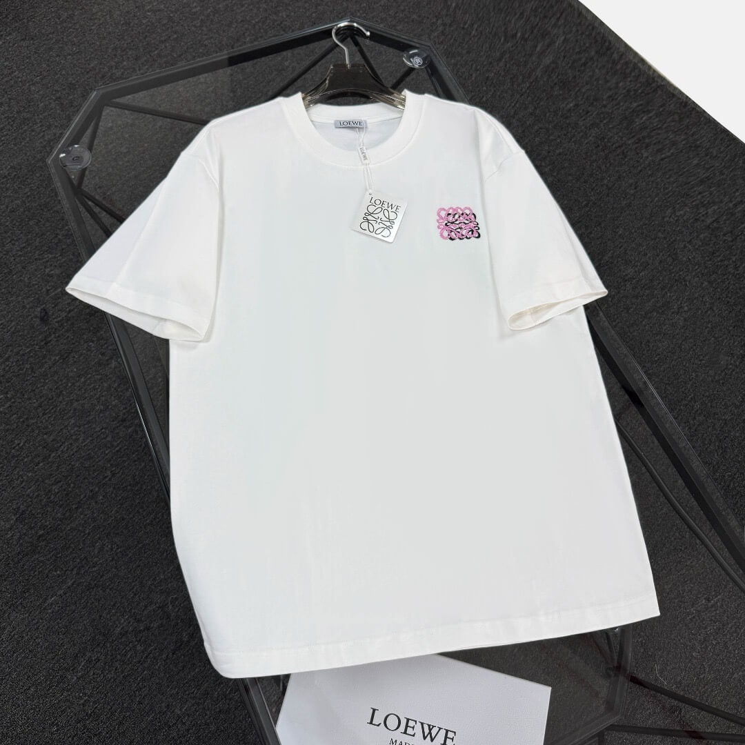 T-shirt à motif brodé classique