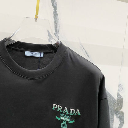 T-shirt à motif brodé vert