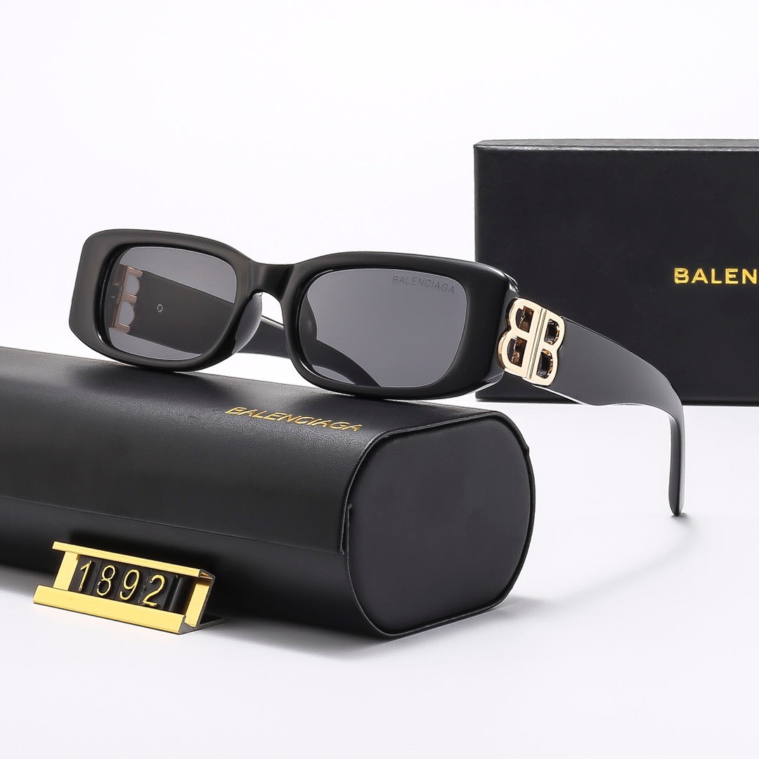 Gafas de sol rectangulares con letras de moda