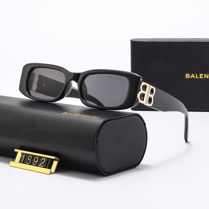 Gafas de sol rectangulares con letras de moda