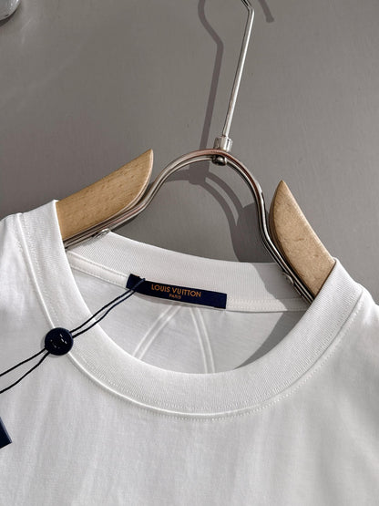 T-shirt à motif brodé classique