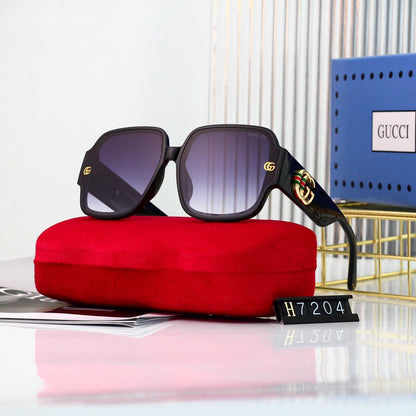 Gafas de sol de gran tamaño y montura completa de moda