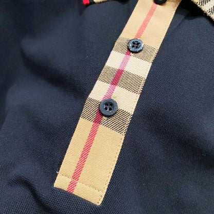 Camiseta polo con cuello a cuadros