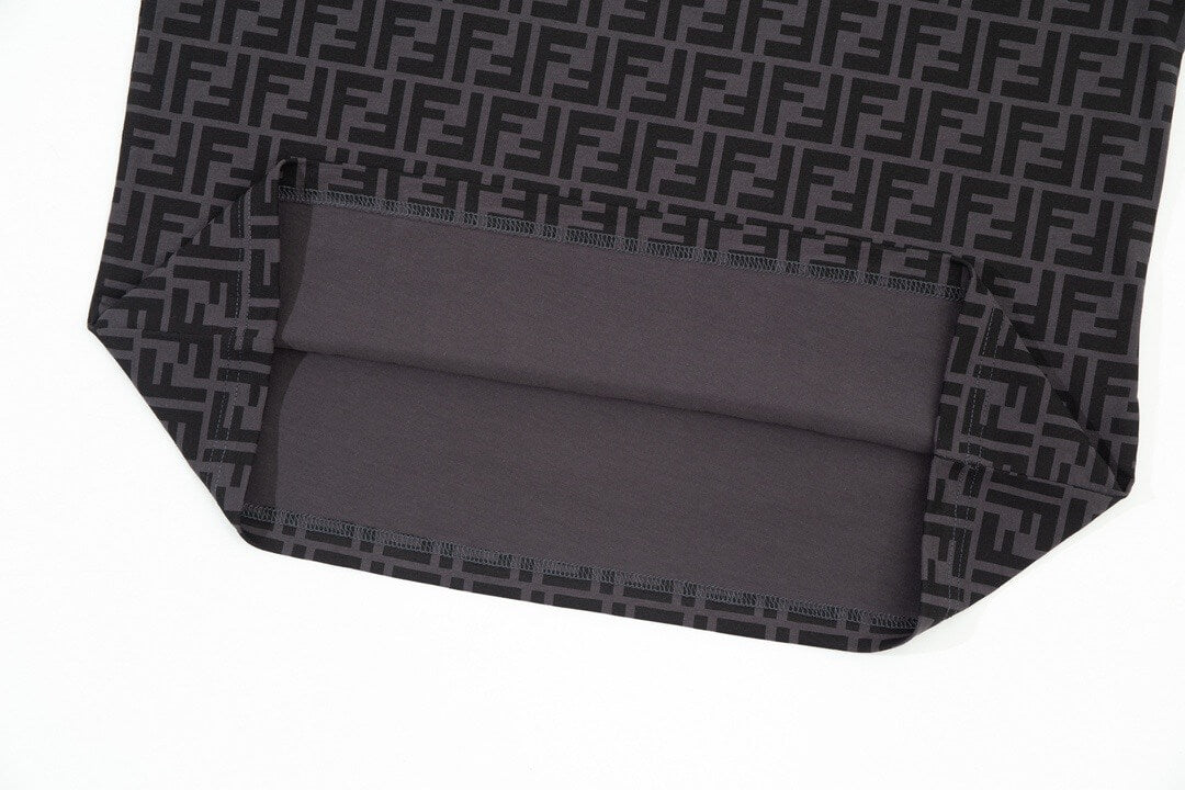 T-shirt imprimé lettre « F » sur toute la surface