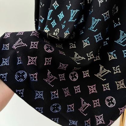 Camiseta de diamantes de colores