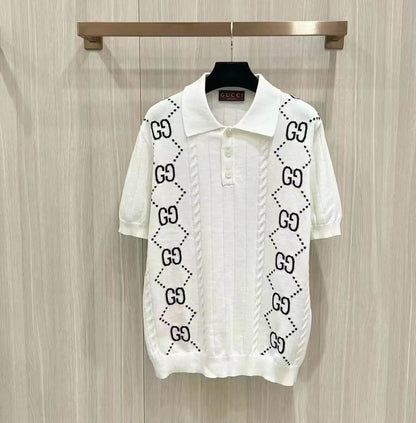 Mangas cortas clásicas con estampado lateral