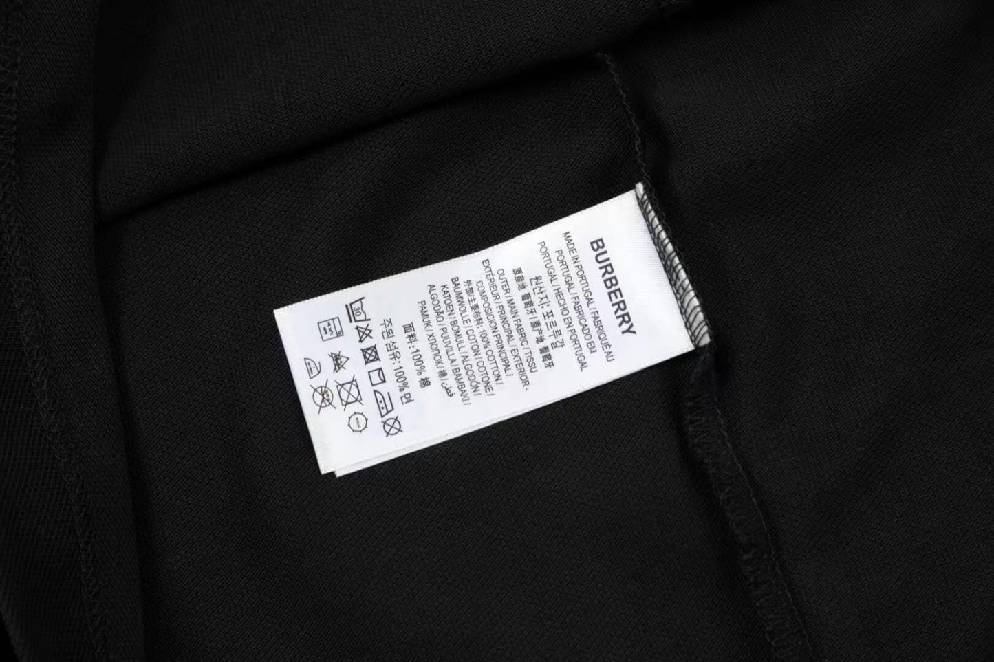 Polo clásico con cuello a cuadros