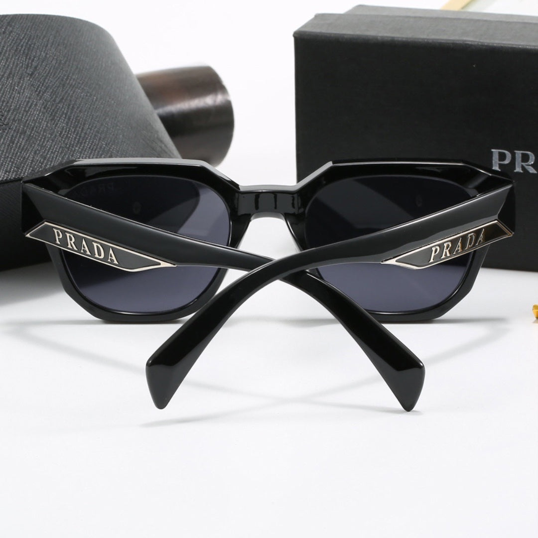 Gafas de sol Wayfarer de diseño elegante