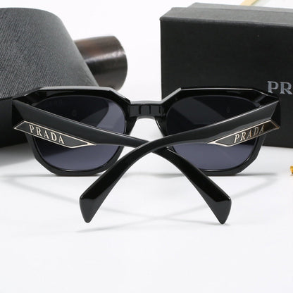 Gafas de sol Wayfarer de diseño elegante