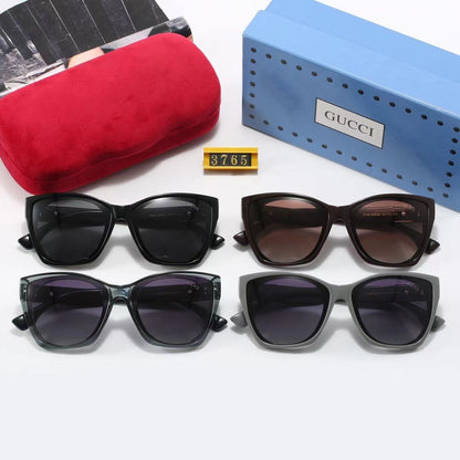 Gafas de sol con montura cuadrada y redonda