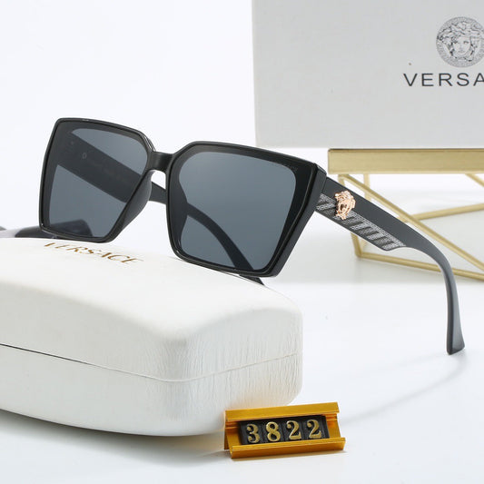 Gafas de sol retro con montura cuadrada