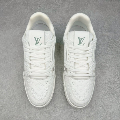 Chaussures classiques blanches