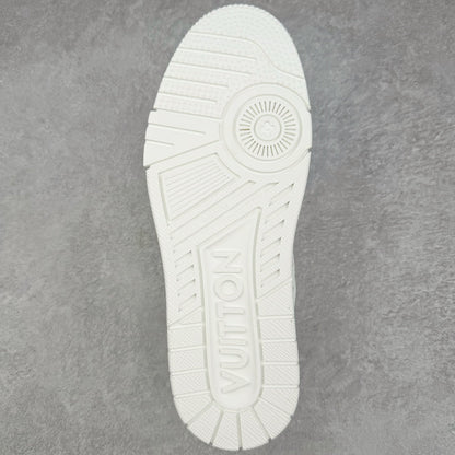 Chaussures classiques blanches