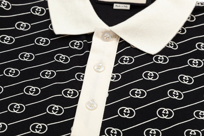 Polo clásico con estampado gráfico