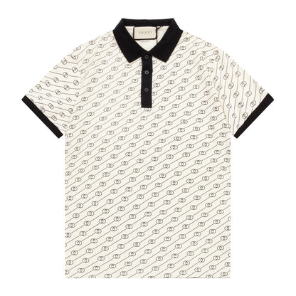 Polo clásico con estampado gráfico