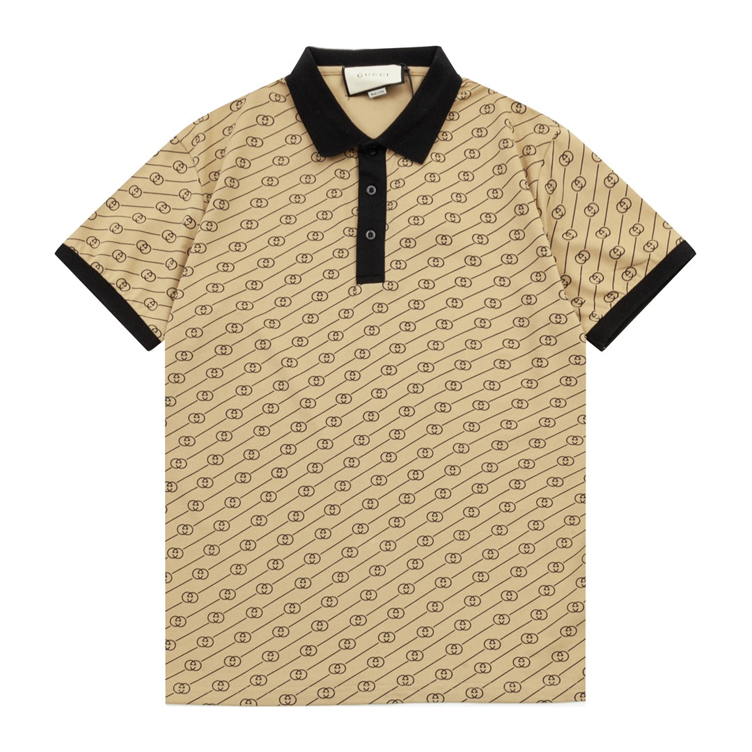 Polo clásico con estampado gráfico